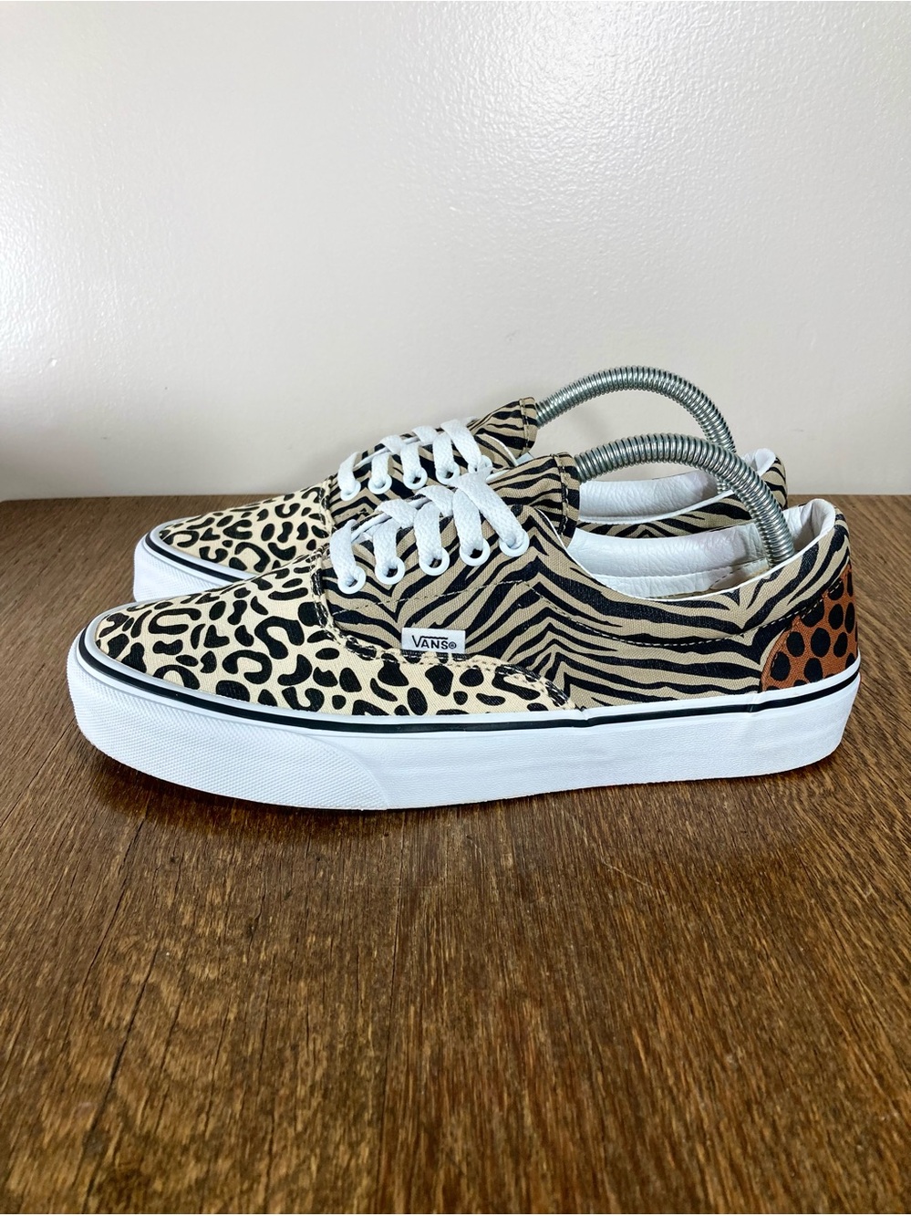 Vans Era Safari Multi Sneaker Women’s Size 10 Zebra/Leopard - Picture 2 of 9
